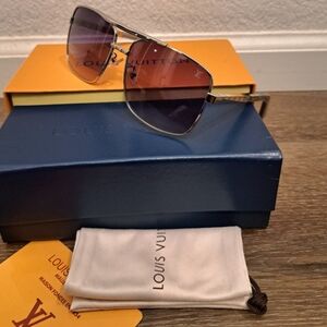 Louis Vuitton Pilot Attitude Z0259U Damier Silver Sunglasses